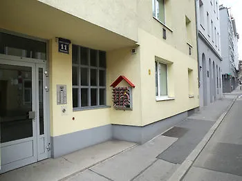 Comfort Humboldt Apartment Viena 0*,